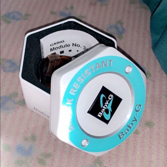 Baby g shock - Picture 3 of 4